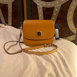 Dooney & Bourke NANA Saddle Cross Bag